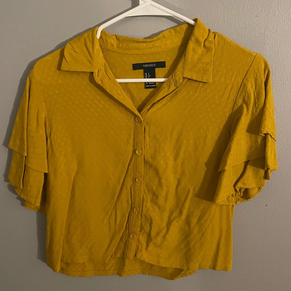 NWOT Mustard bell sleeves button up